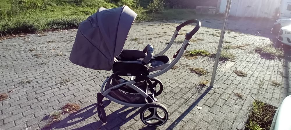 Carrinho da marca chicco