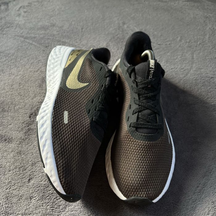 Жіночі кросівки Nike revolution 7. P.38.