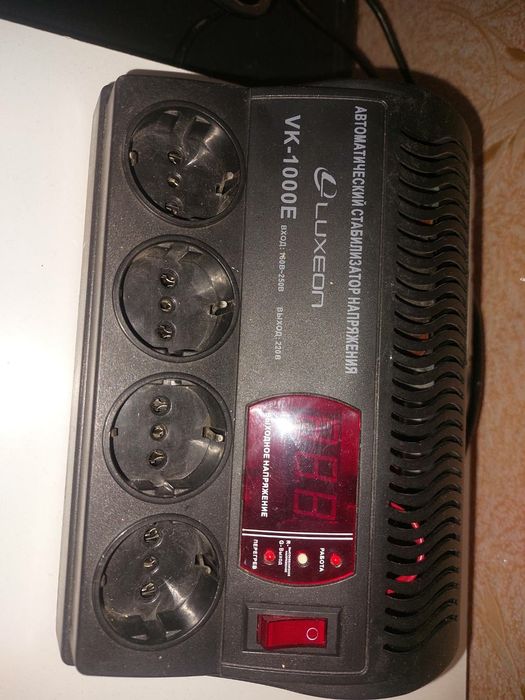 Стабілізатор напруги LUXEON VK-1000E