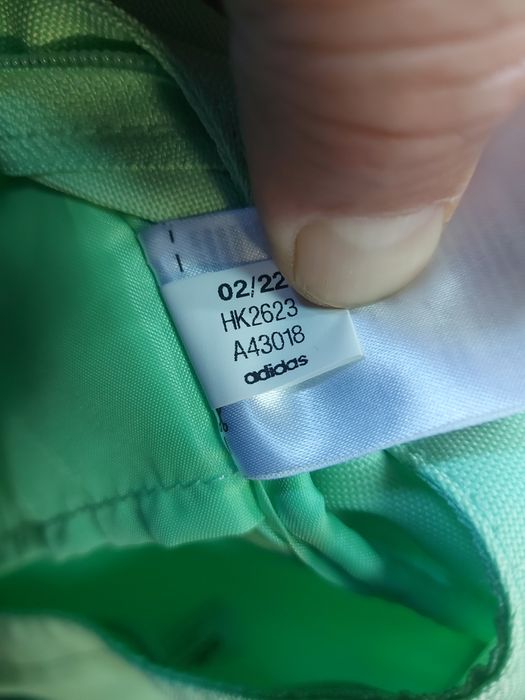 Рюкзак adidas Originals
колір зелений великий з принтом HK2623-GLOMIN