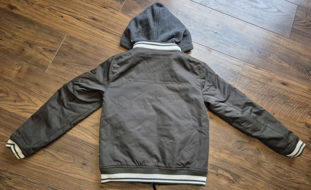 America Tuday kurtka 146 idealna