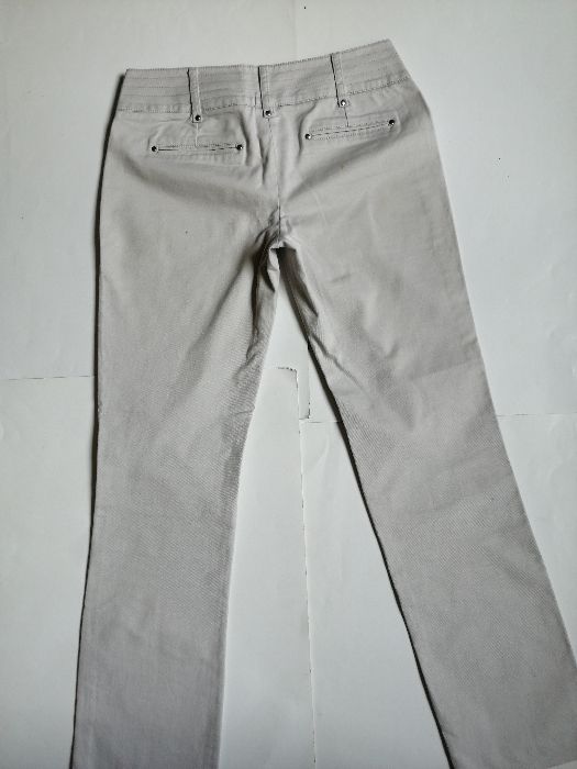 CAMAIEU eleganckie spodnie jasno szare xs 34