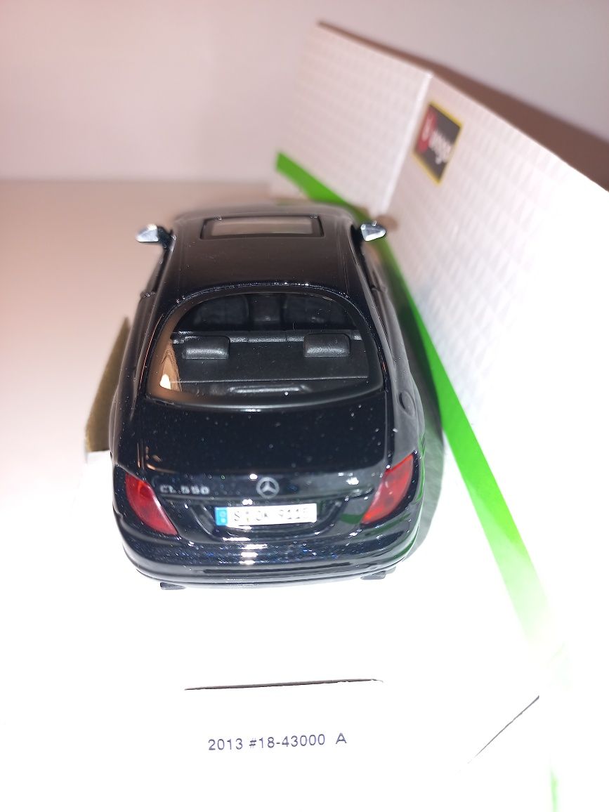 Bburago Mercedes-Benz CL 550, skala 1:32