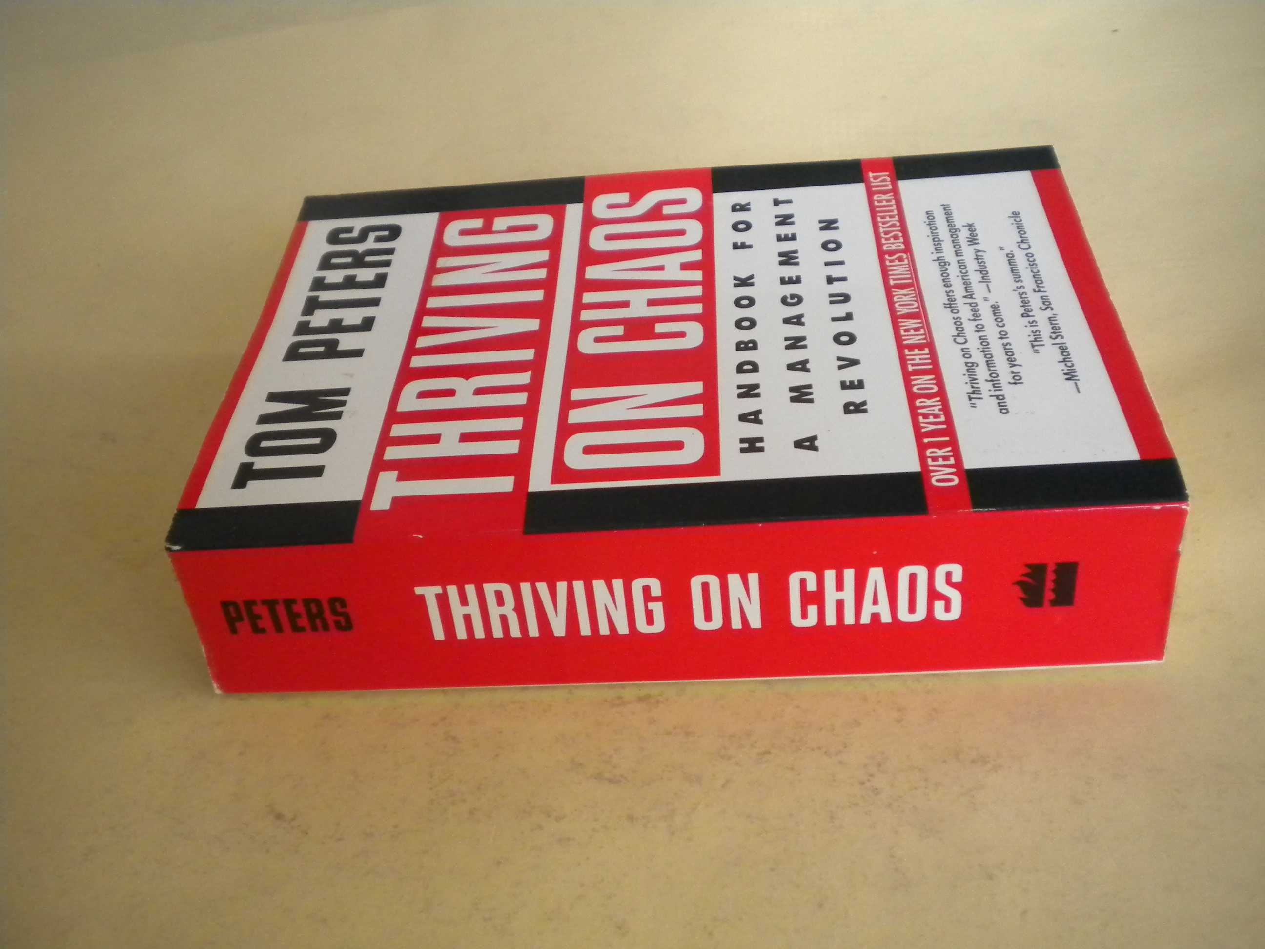 Thriving on Chaos: Handbook for a Management Revolution
de Tom Peters