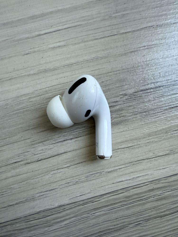 Prawa słuchawka AirPods Pro (1. gen; A2084) oryginalna