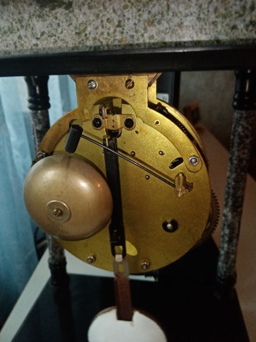 Продам часи в идеале. Точный ход. Звонкий бой