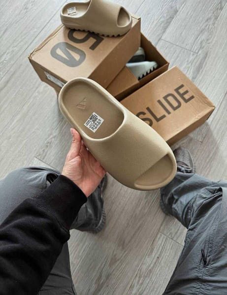 Тапки Adidas Yeezy slide