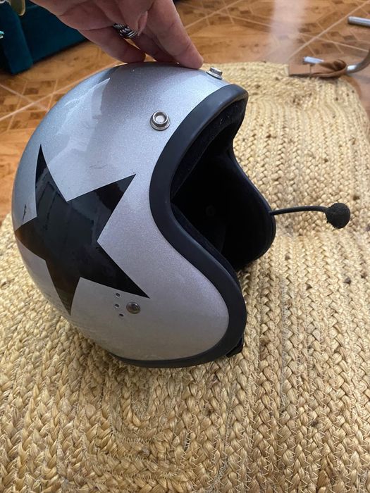 Capacete BANDIT, M, com auricular