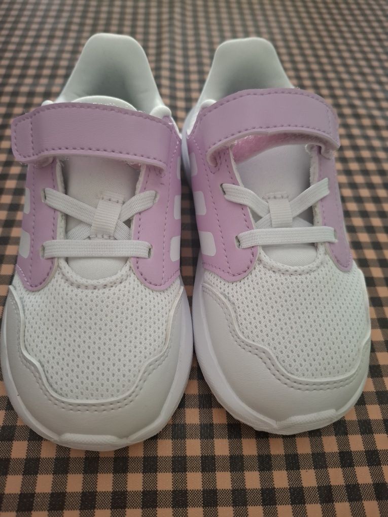 Ténis de menina Adidas