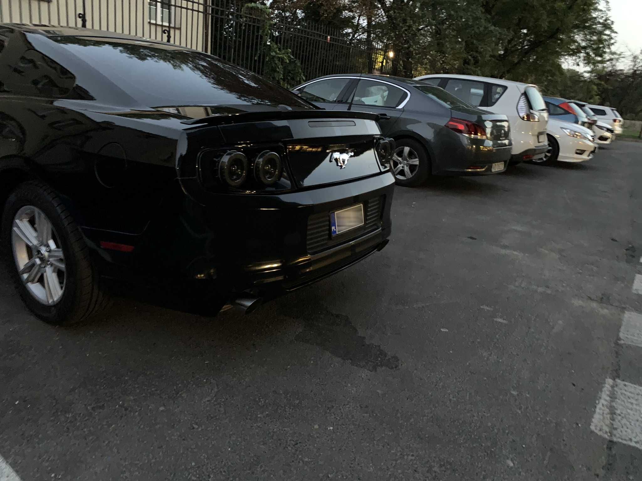 Lampy tył FORD MUSTANG 2013\2014 (Lampy przerobione , cena za komplet)