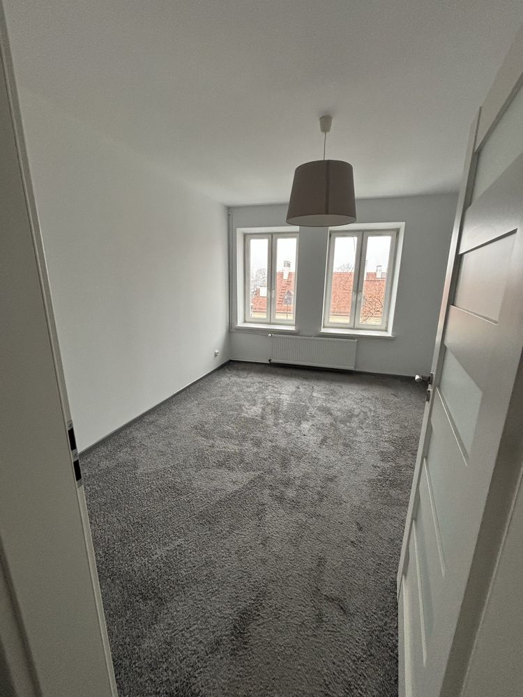 Lokal biurowy 57 m² – centrum Grodziska Mazowieckiego, blisko PKP