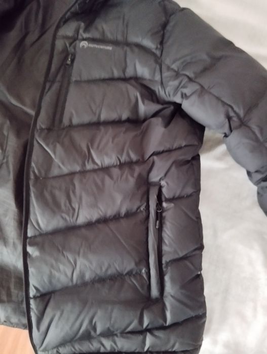 Пуховик 52-54 р. зимова куртка чоловіча чорна тепла парка бу