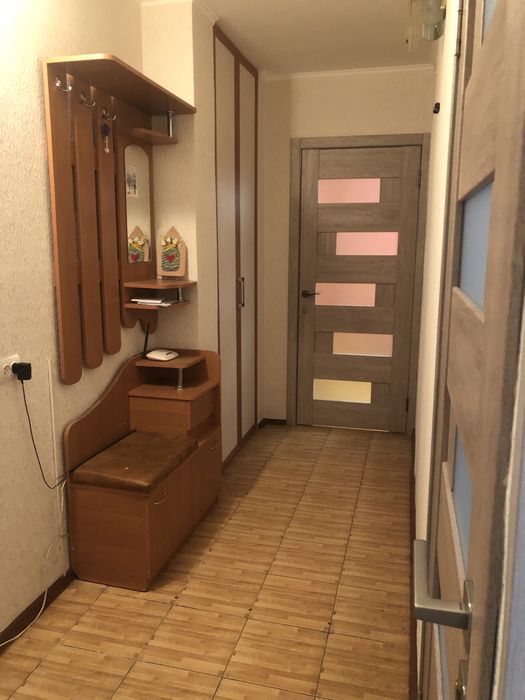 Оренда 2 кімн.квартири 2/9 вул.Лукьяненко