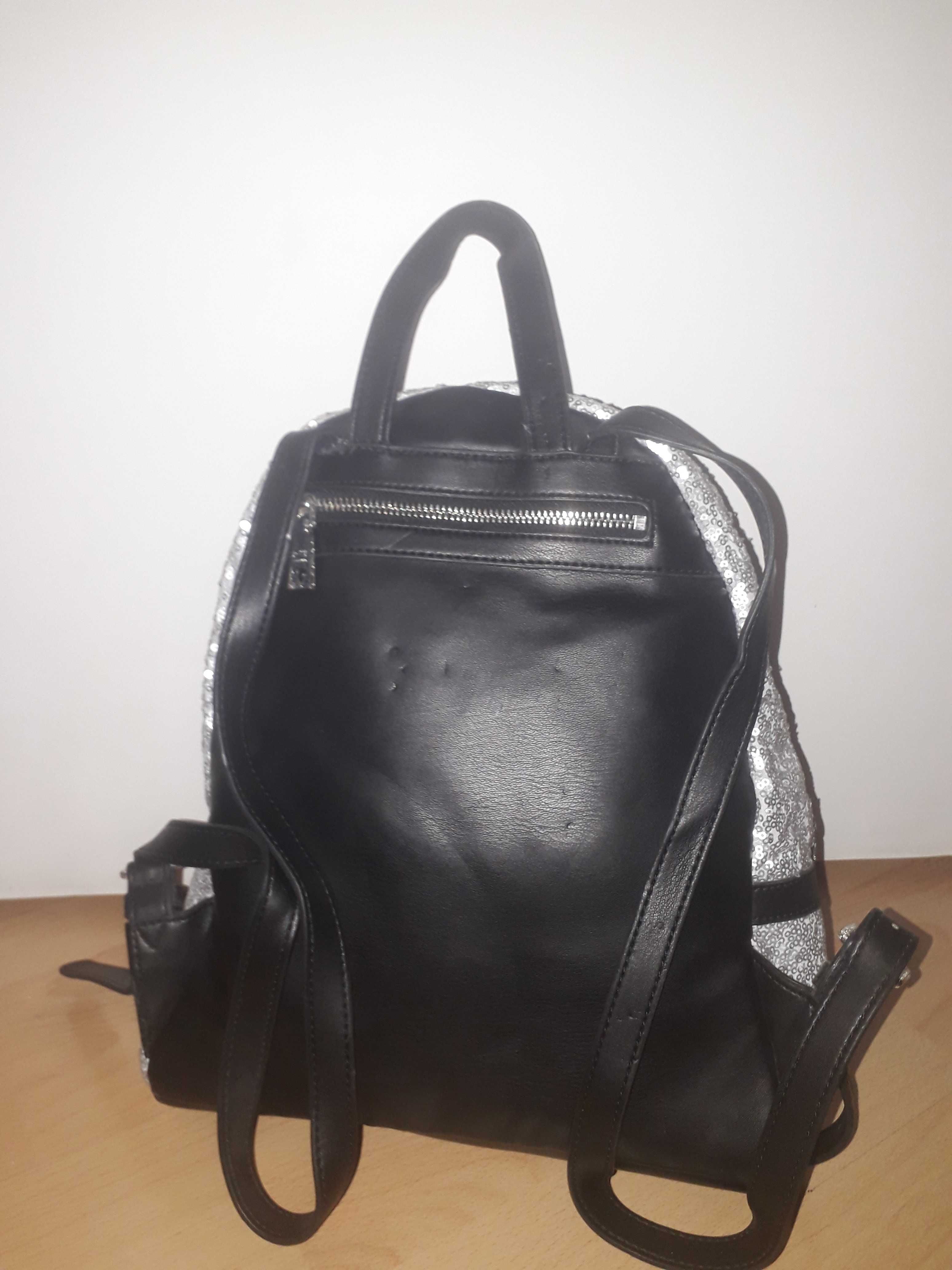 Rewelacyjny plecak Love Moschino srebrny cekiny