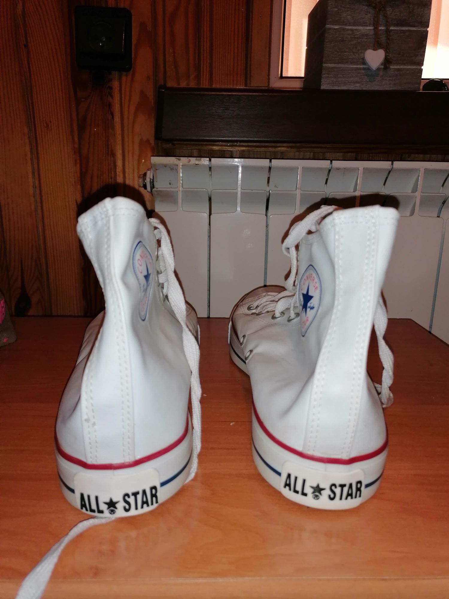 Buty conversy białe