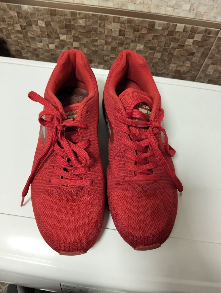 Кроссовки Kangaroos 40 р