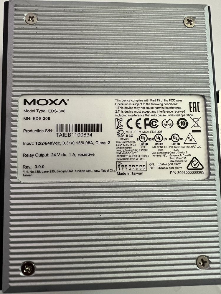 Switch internet rozdzielach przemyslowy moxa EDS-308