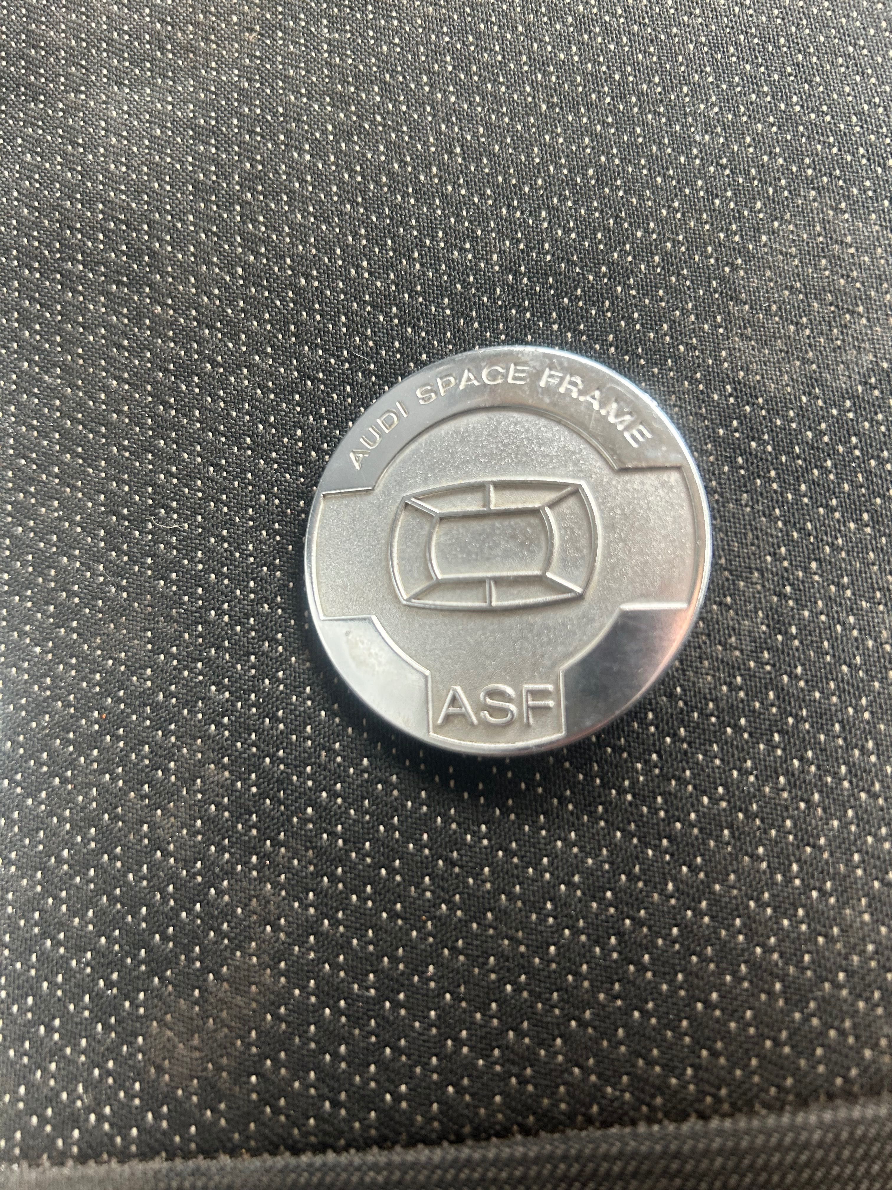 Audi a8 эмблема значек asf стойки