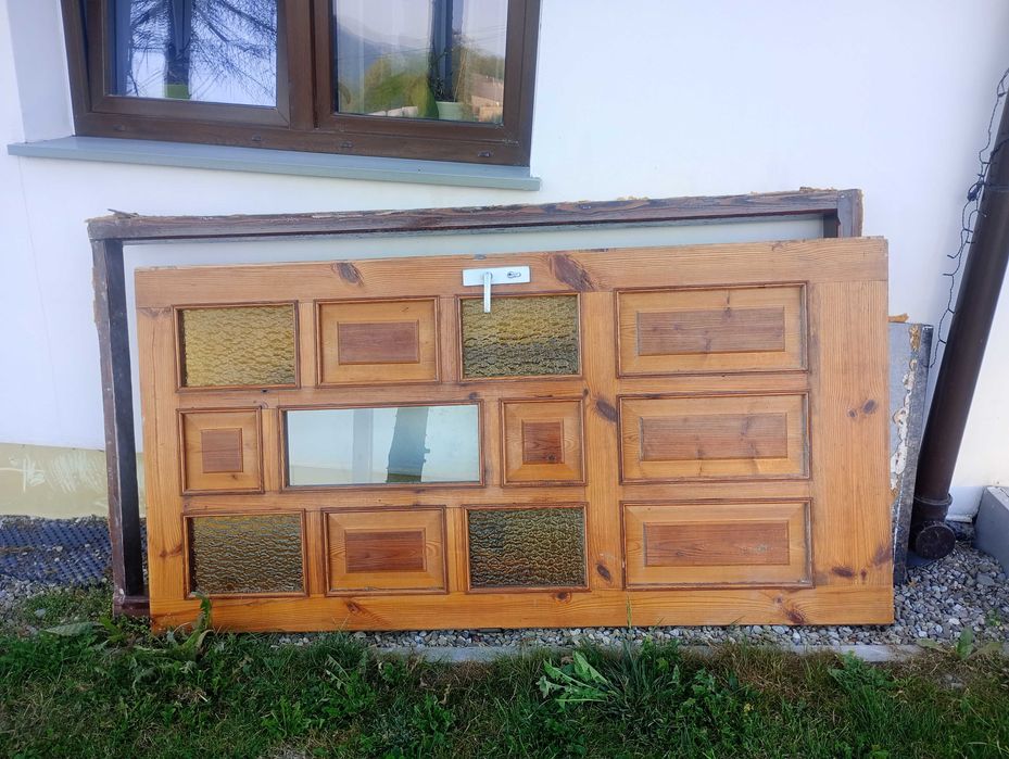 Drzwi drewniane do garażu, na budowe