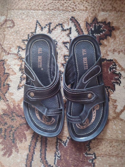 Мужские кожаные шлепки 39р