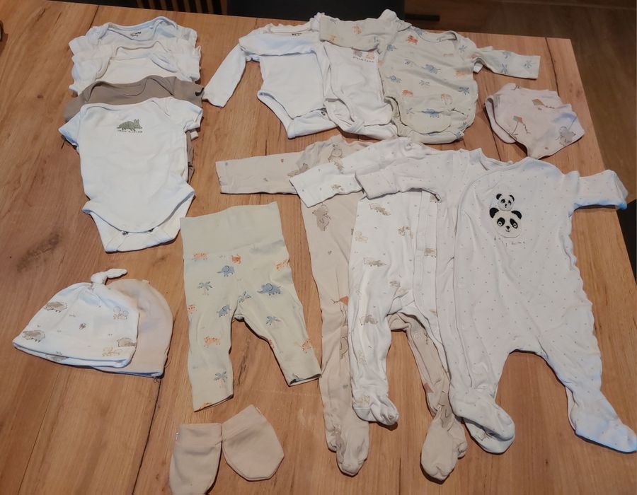 Zestaw ubranek dla niemowlaka
