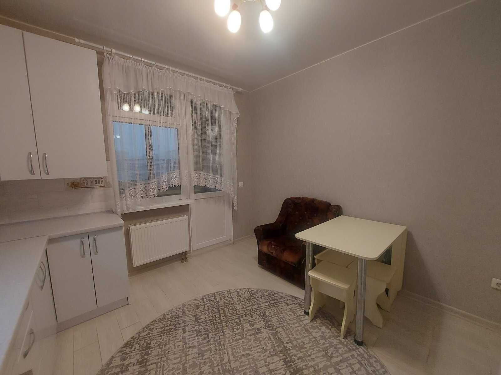 Продаж 1к квартири з ремонтом Рауш Озерна SL