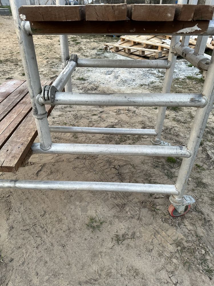 Podest aluminiowy roboczy składany rusztowanie