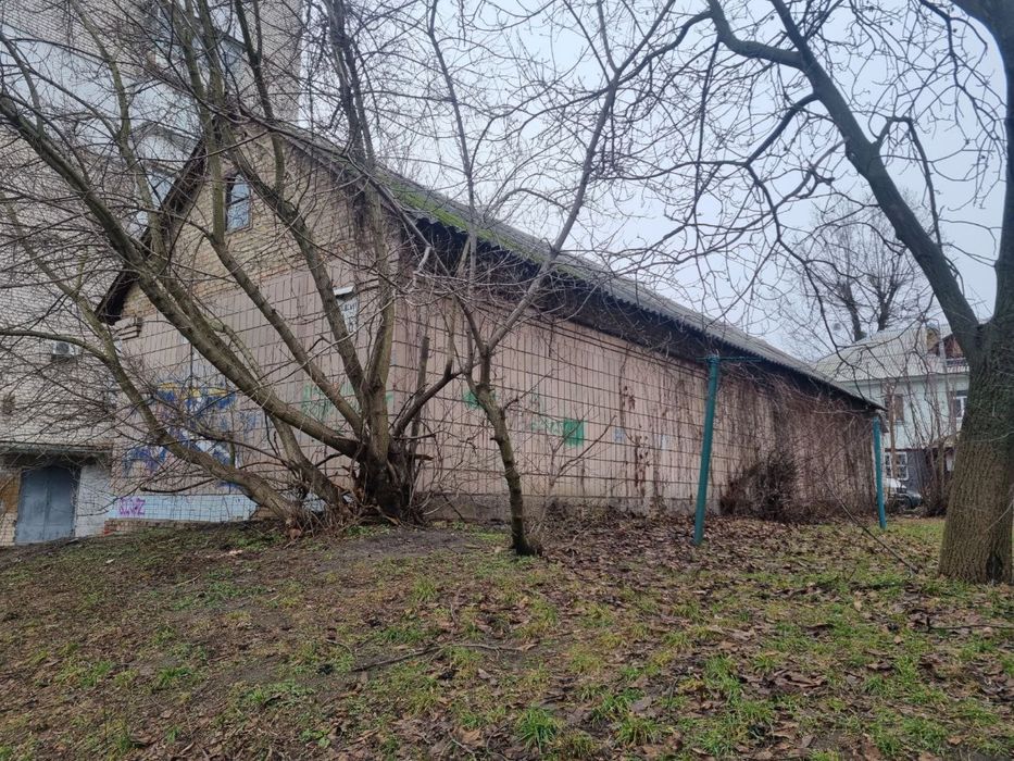 М Дорогожичі окрема будівля! Терміново! без додаткових комісій