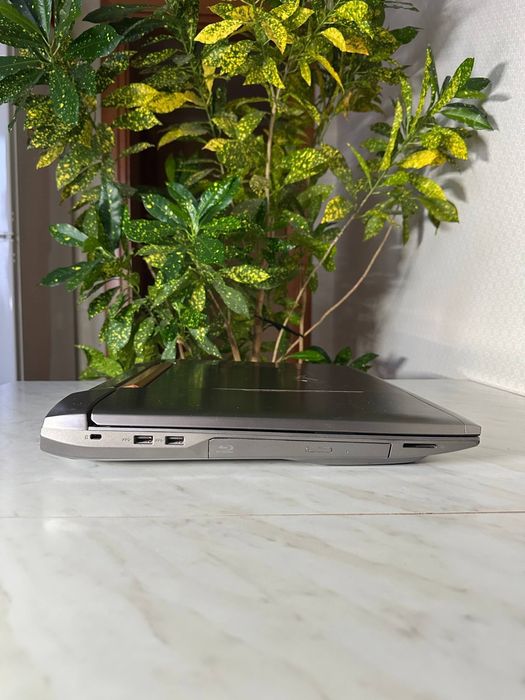 Продається ноутбук ASUS ROG G752