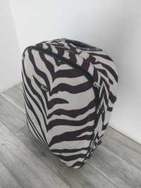 Walizka zebra średnia 64x47x23 czarno biała