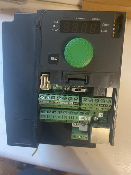 Преобразователь частоты ATV320 Schneider Electriс 0.75 КВТ, 240В, 1Ф