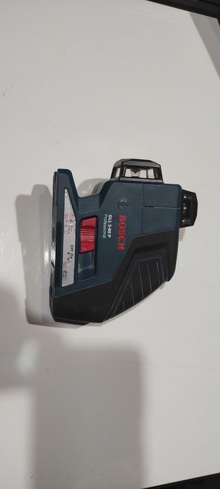 Laser liniowy Bosch GLL 3-80 P po kalibracji, krzyżowy