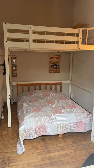 Quarto no meco aluga-se