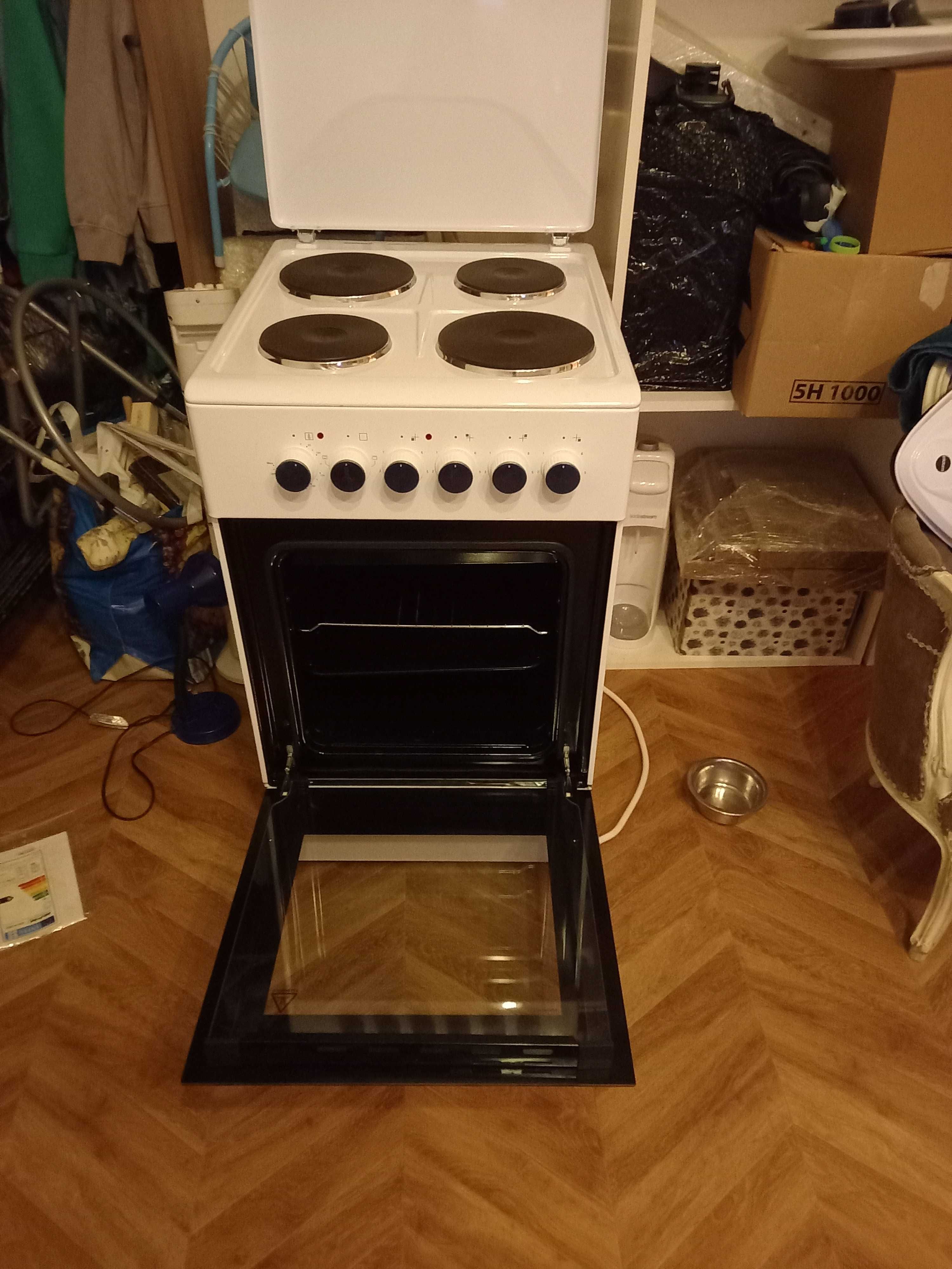 Kuchenka elektryczna z piecem elektrycznym