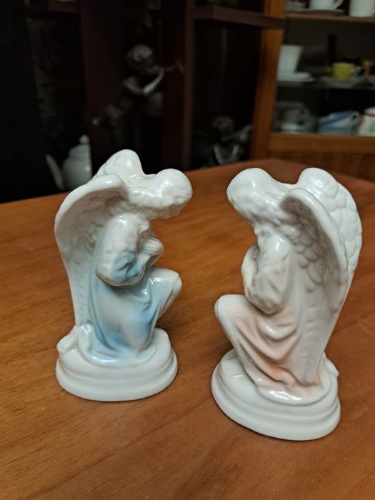 Figurki porcelana para aniołów opiekuńczych stróży tzw Śląsk  stare