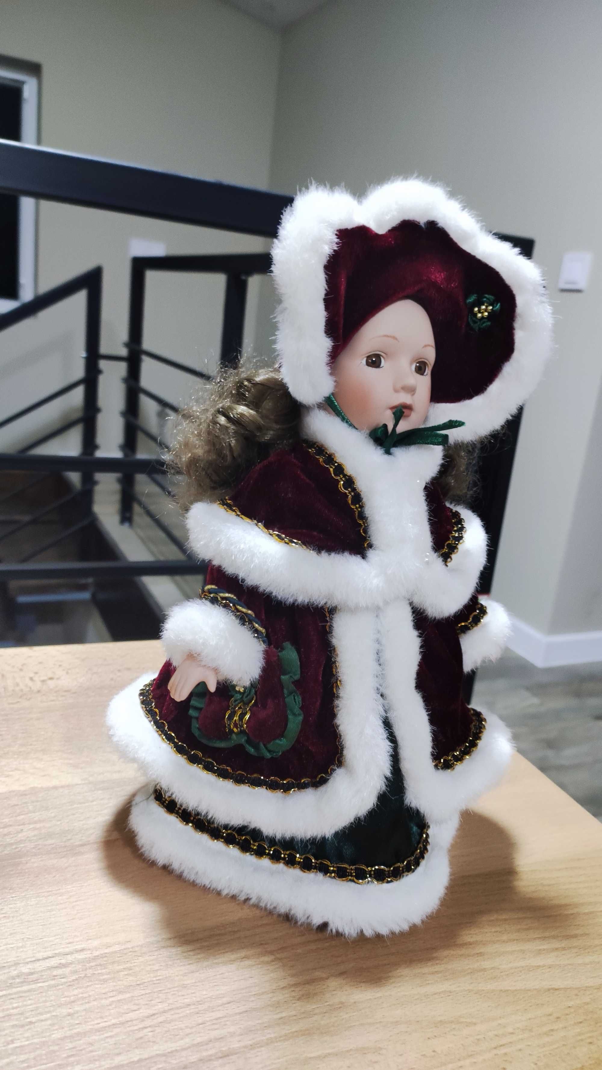 Фарфоровая коллекционная кукла Барышня. Зимняя коллекция.
