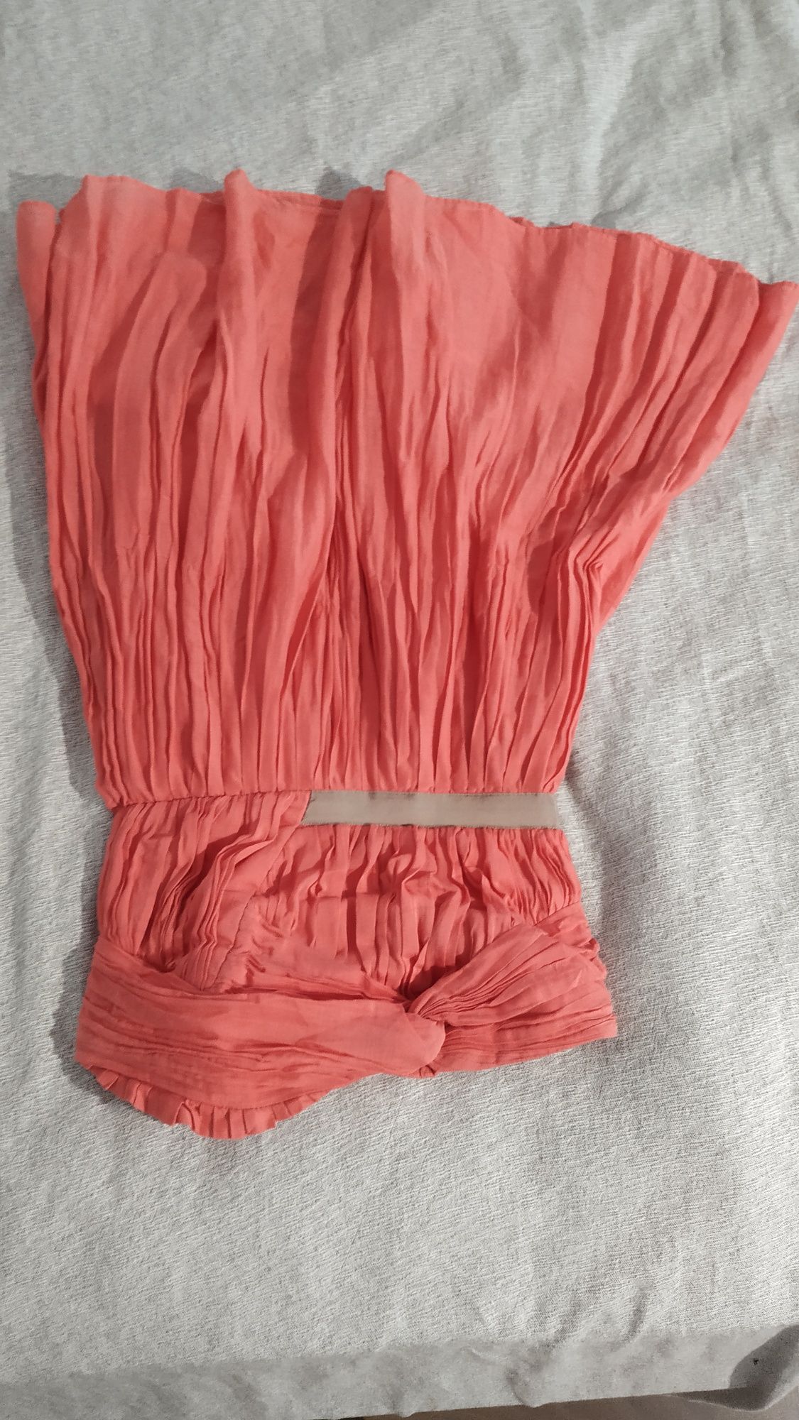 Koktajlowa sukienka XS Mango