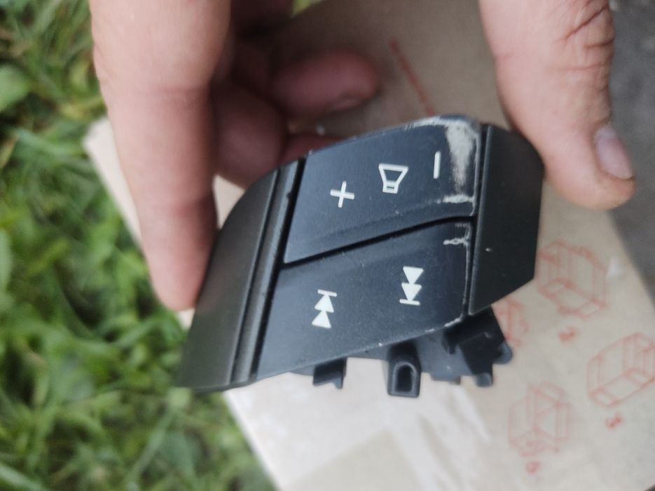 Кнопка мультируля Вольво хс90