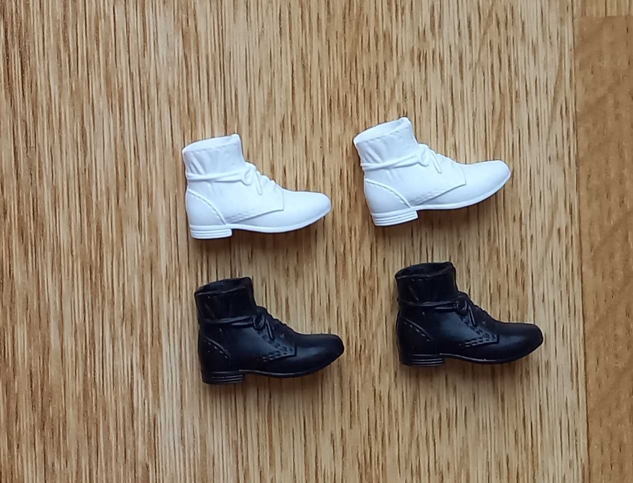 2 pary botków retro dla lalki Barbie