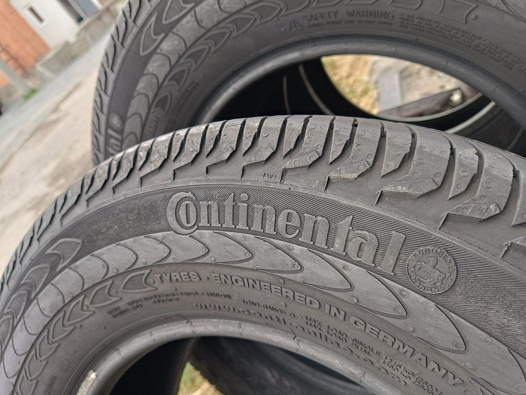 Літні шини Continental 235/65 R16C резина цешка Р16 С