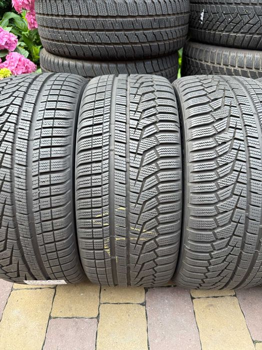 225-40 R18 92V Hankook Winter Icept Evo 2 HRS 2024 4шт