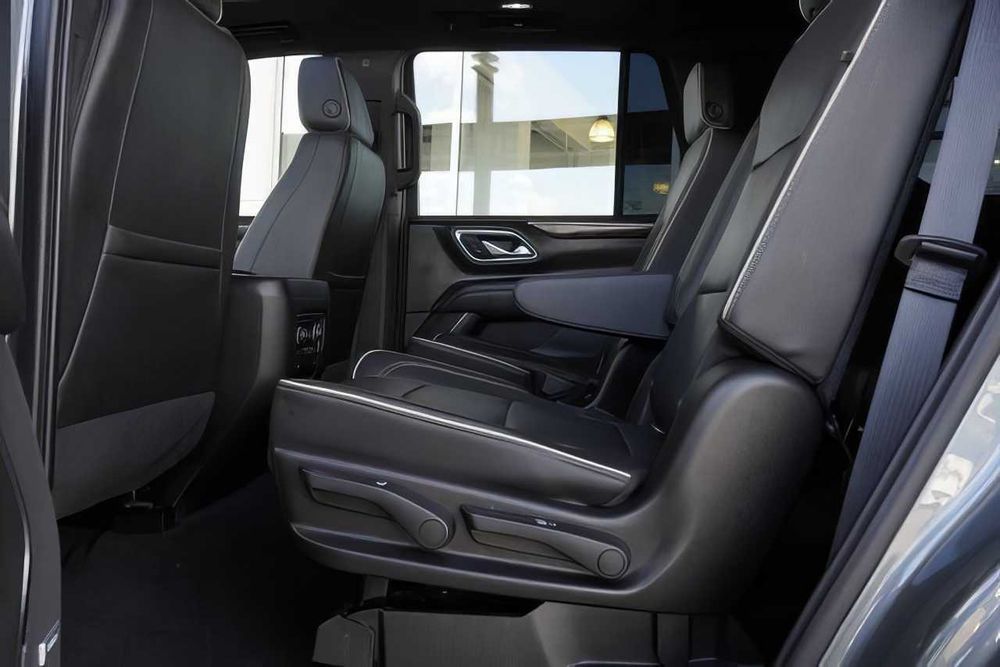 Chevrolet Tahoe      2021