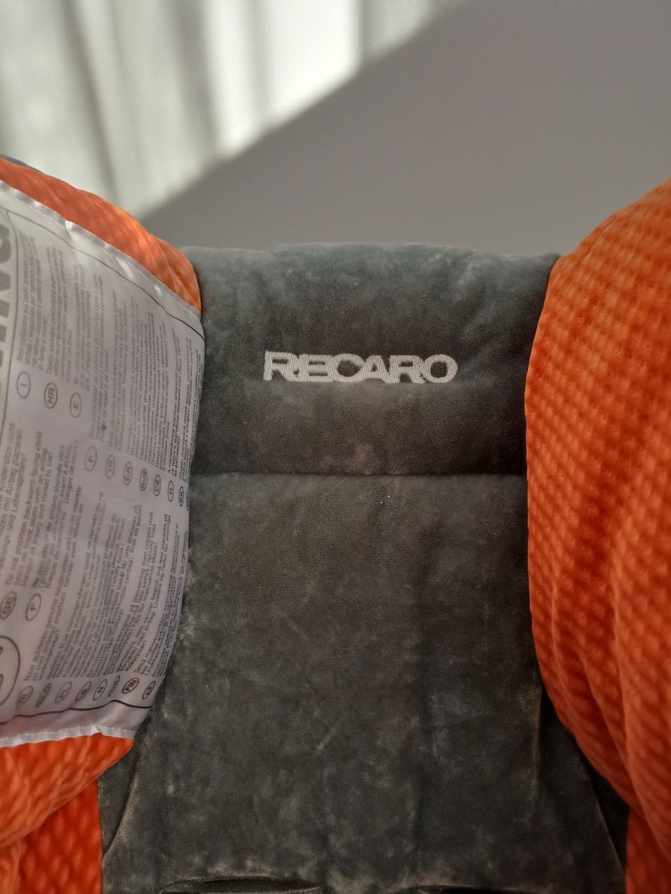 Продам дитяче автокрісло Recaro Young Profi plus