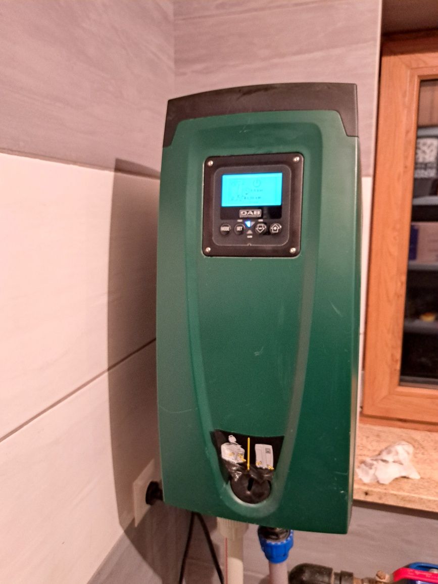 Hydrofor elektroniczny  pompa   esybox  dab
