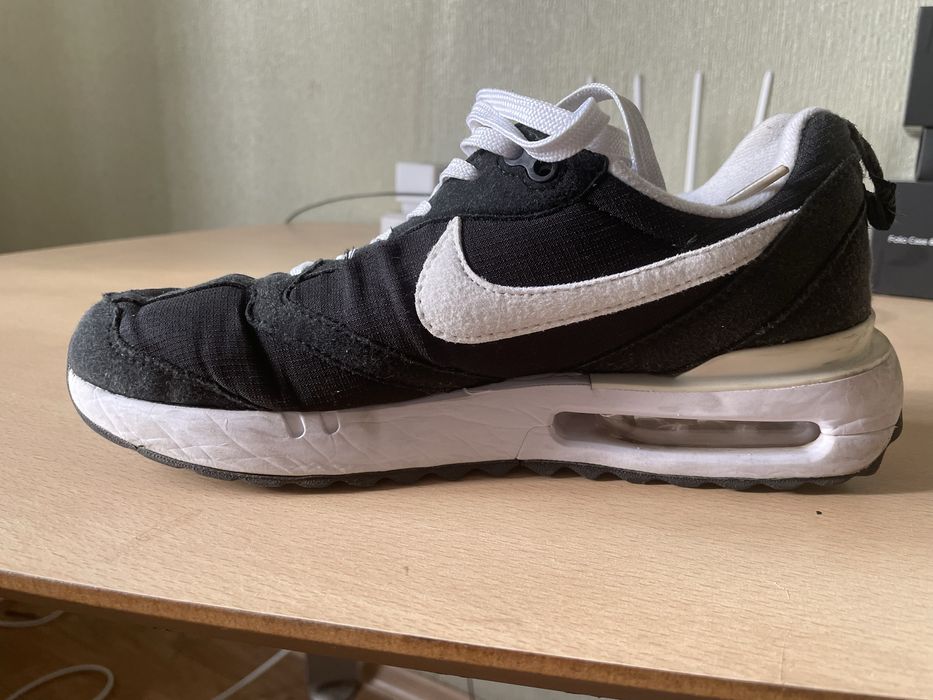 Кросівки Nike Air Max Dawn Black White