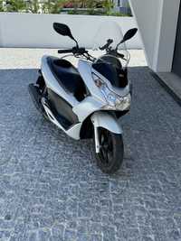 Honda Pcx como nova