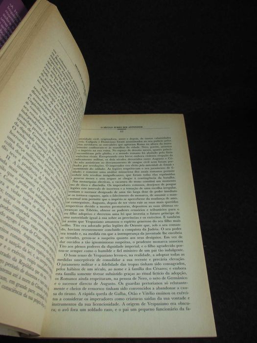 Livro Declínio e Queda do Império Romano Edward Gibbon