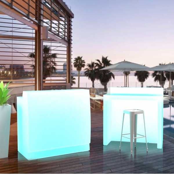 Balcão em plastico com iluminação