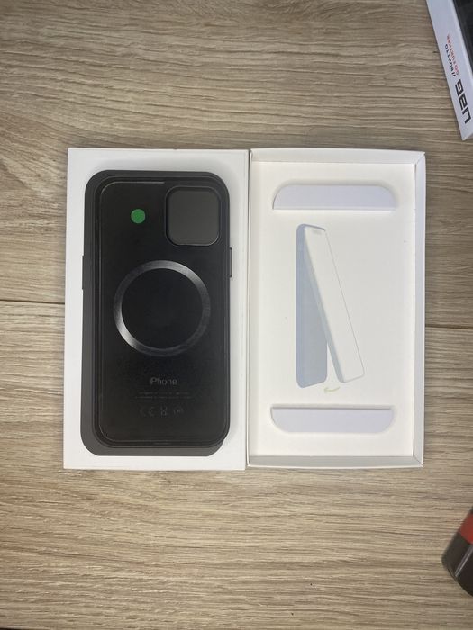 Чехол кожаный MagSafe iPhone все модели