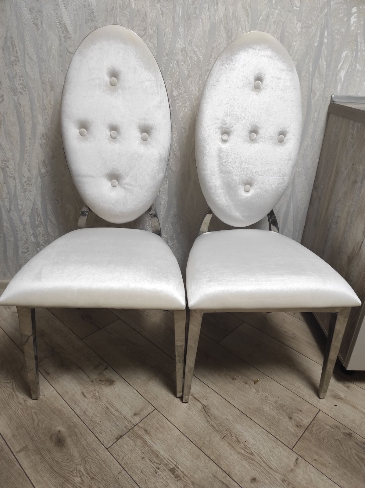 Оригинальные и стильные стулья. Производство Польша